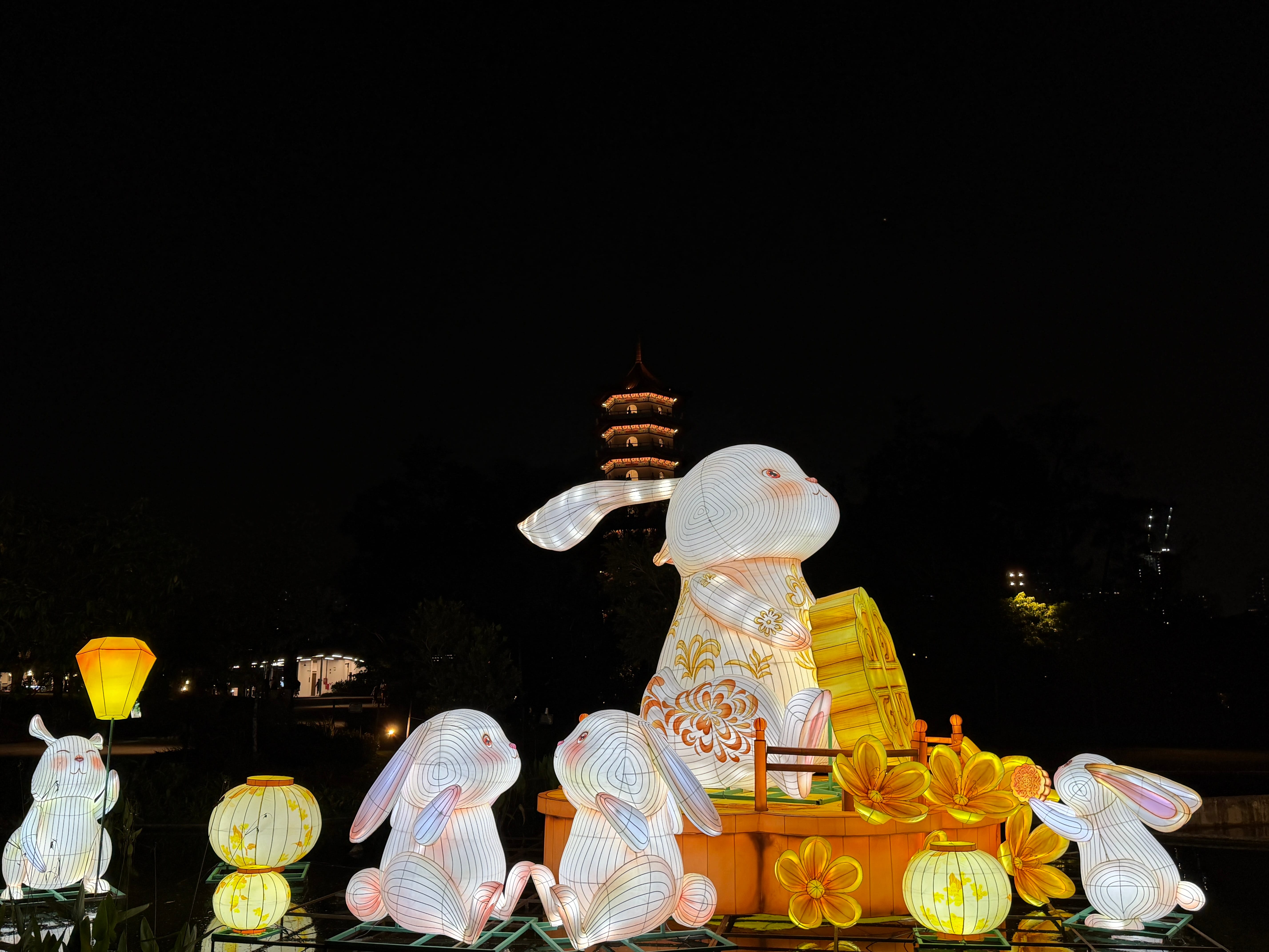 lantern display of the Jade Rabbit and its friends